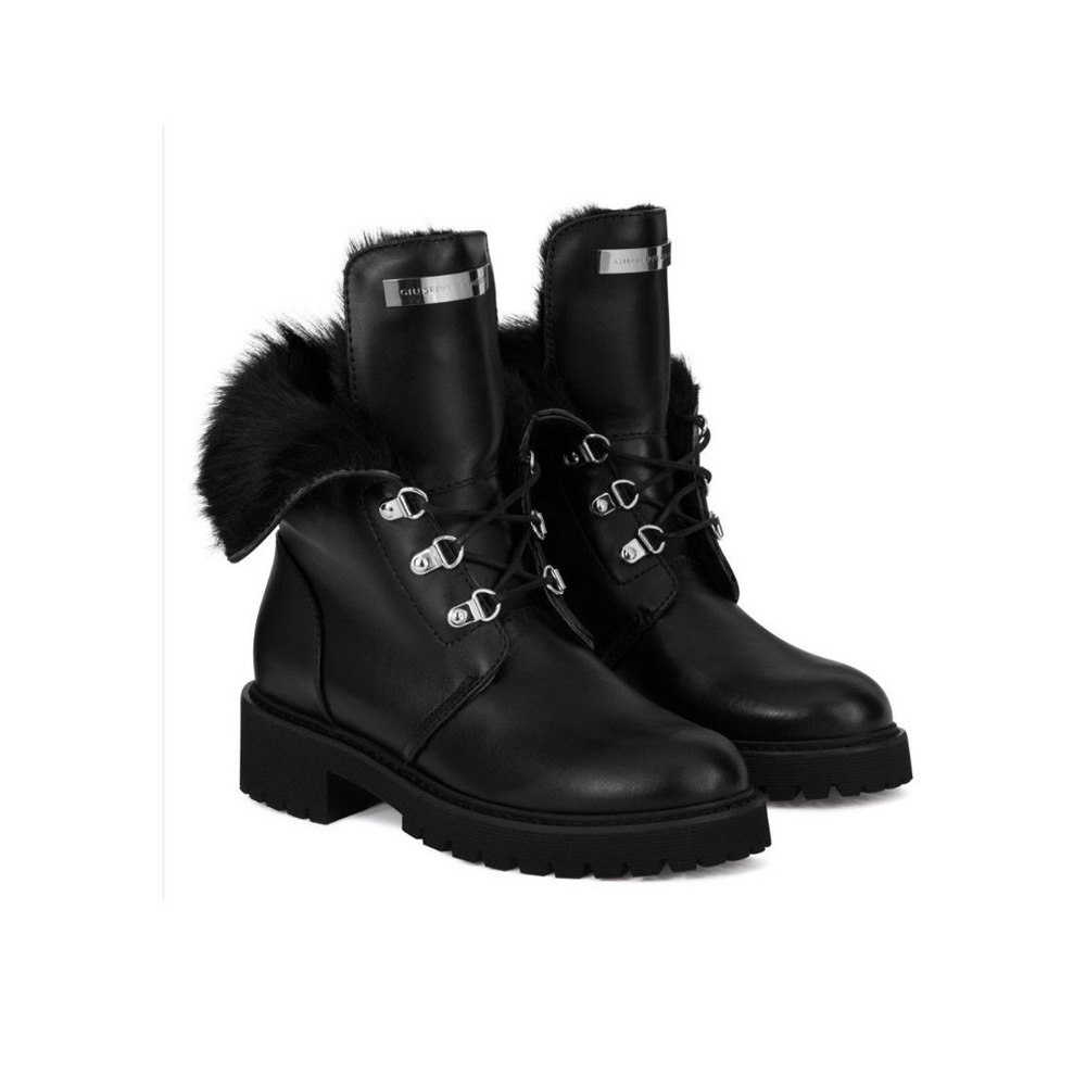 Giuseppe Zanotti Black Leather and Fur Phillis Boots Size‎ 36